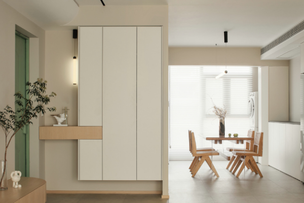 玄關(guān)裝修效果圖-保駕護(hù)航裝修網(wǎng)