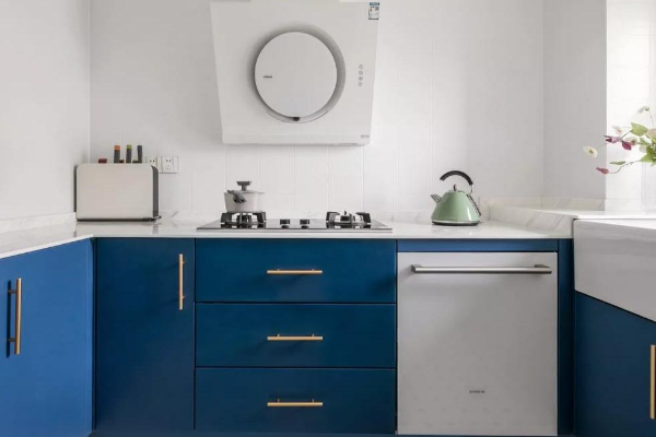 廚房裝修效果圖-保駕護(hù)航裝修網(wǎng)