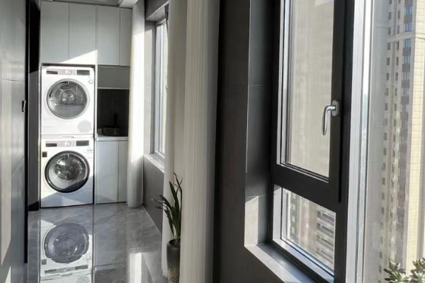 陽臺裝修效果圖-保駕護航裝修網(wǎng)