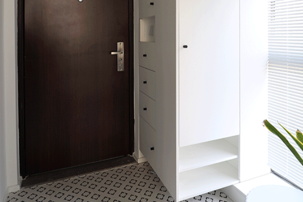 玄關(guān)裝修效果圖-保駕護航裝修網(wǎng)